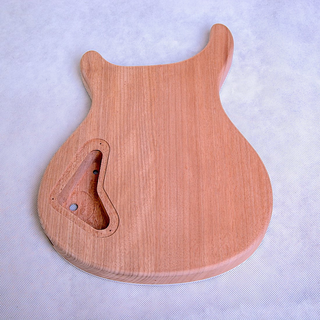 PR FLAME BACK BODY LP bridge (7)