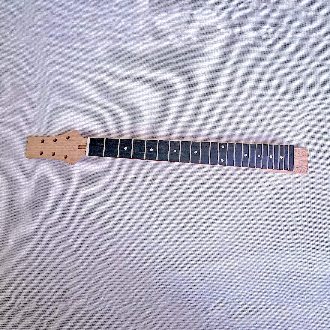 PR FLAME FRT NECK LP bridge (9)