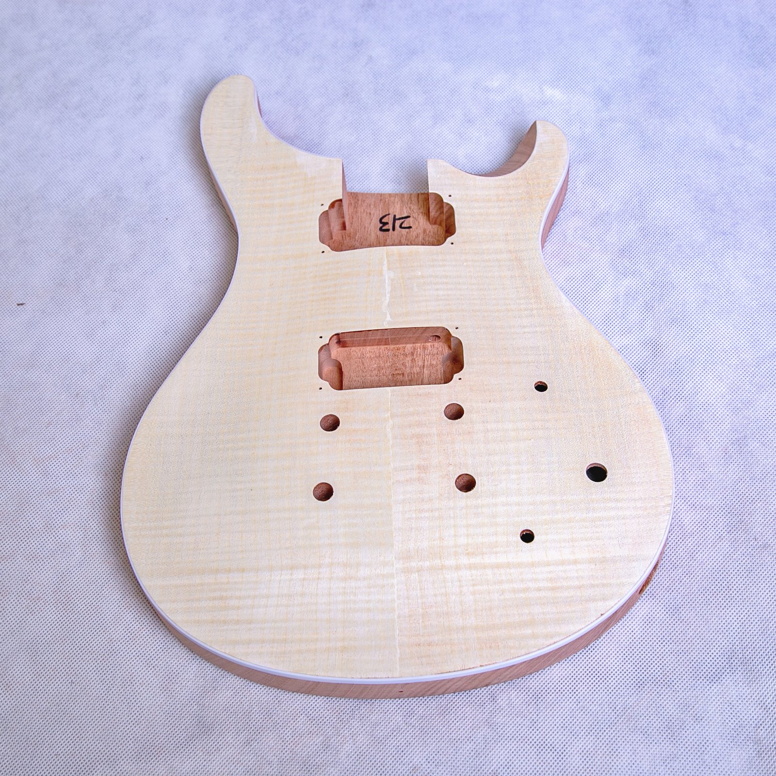 PR8FS body frt only Set in Neck Mahogany with Flame Maple Veneer LP Hardware Chrome with Black Fitting