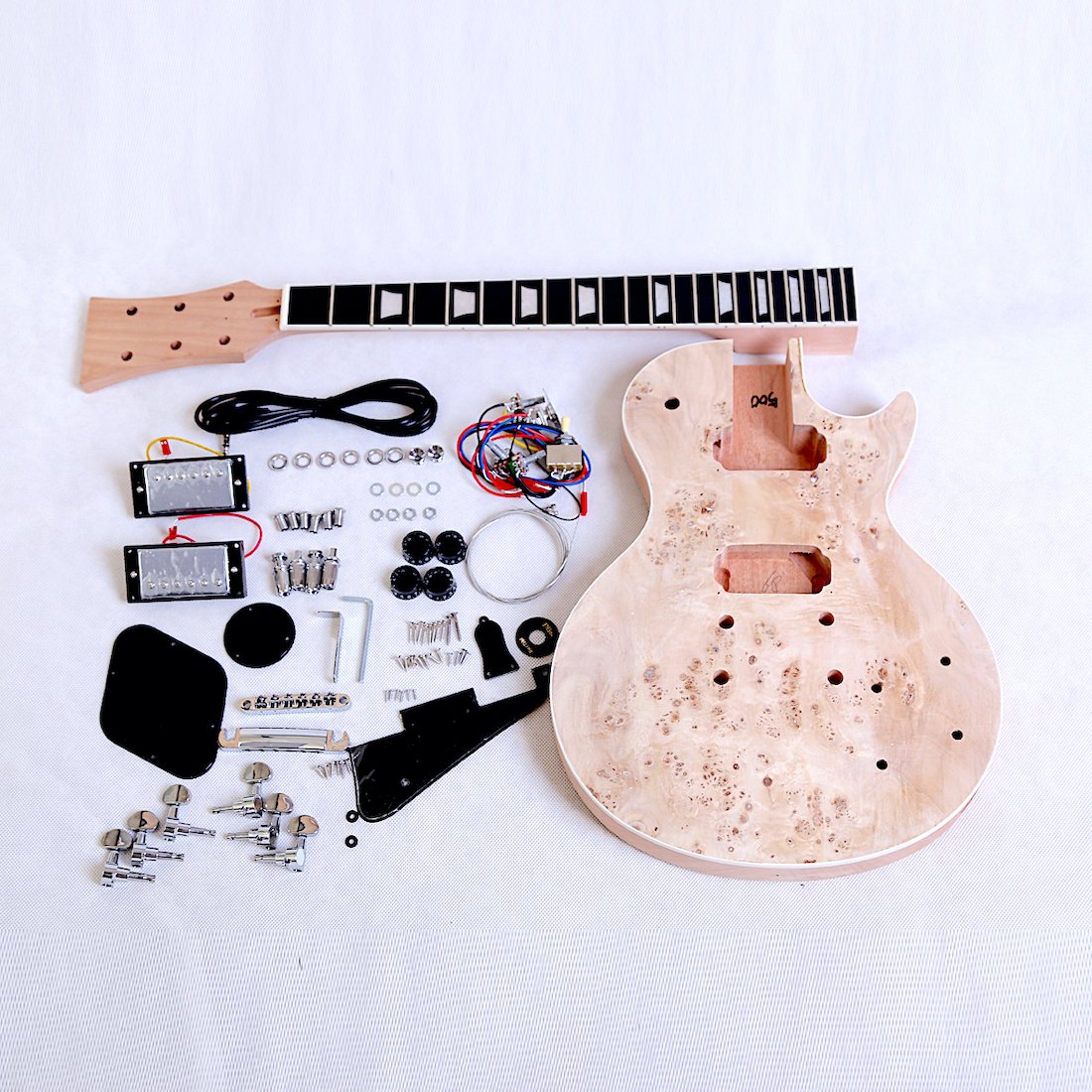 LP750 B SET IN CR BK (4)