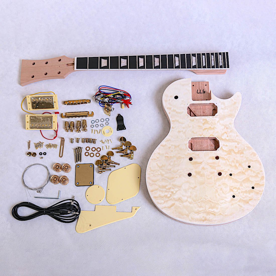 LP795 Q FULL KIT FRT bolt on Gold cream (3)