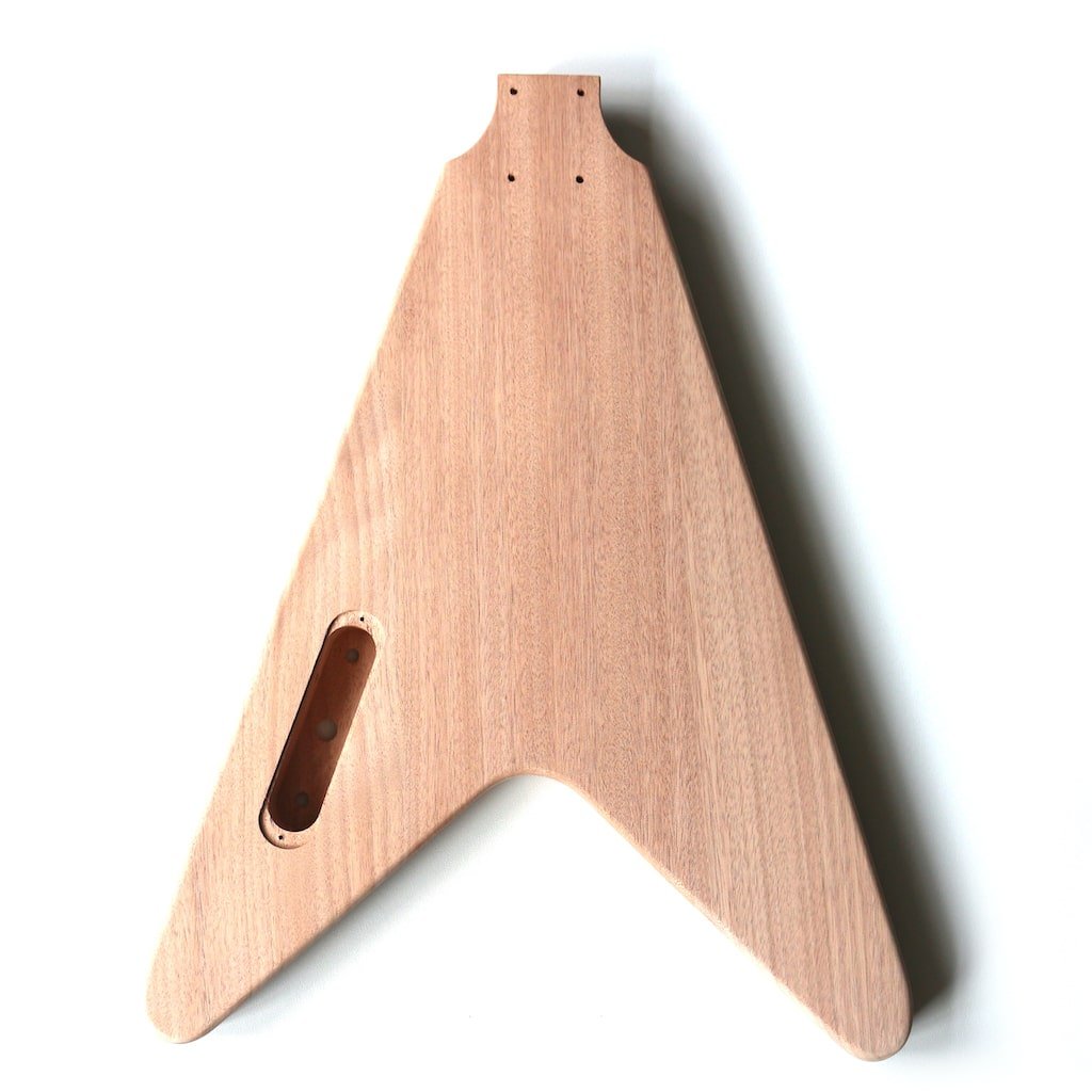 FV Bass chrome (5) a wooden object with holes